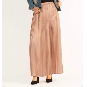Pleated Skirt